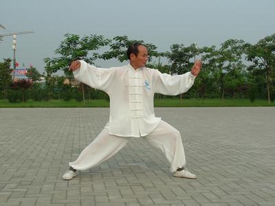 《吴式45式太极拳》